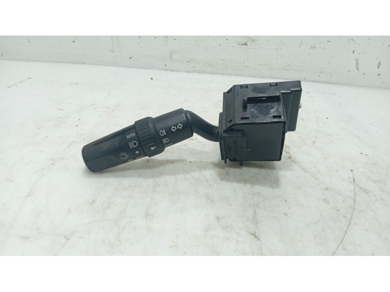 Recambio de mando luces para mazda 3 (bk) 1.6 di turbo referencia OEM IAM   