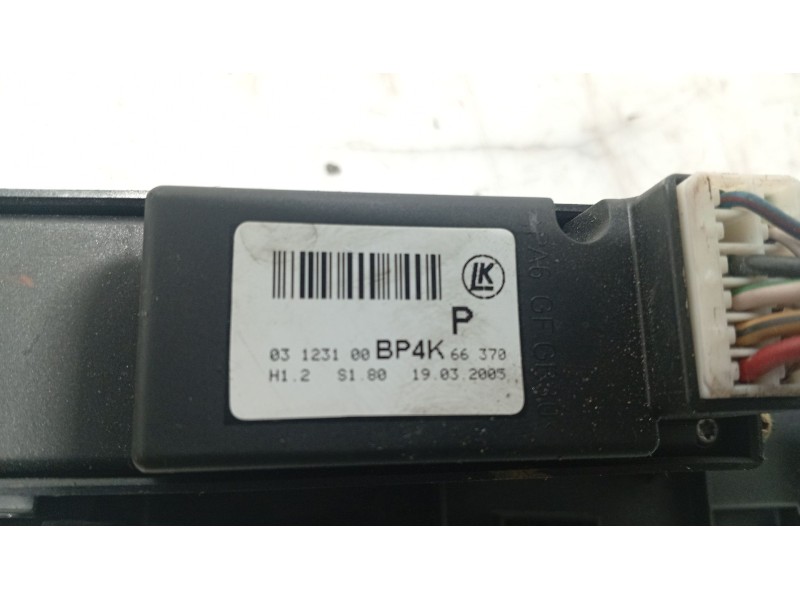 Recambio de mando elevalunas delantero derecho para mazda 3 (bk) 1.6 di turbo referencia OEM IAM   