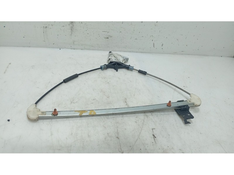 Recambio de elevalunas trasero derecho para mazda 3 (bk) 1.6 di turbo referencia OEM IAM   