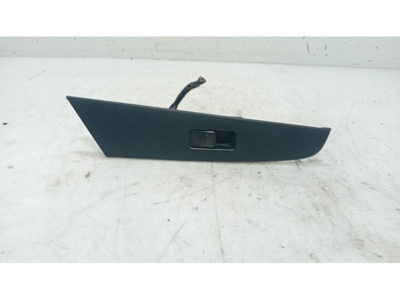 Recambio de mando elevalunas trasero izquierdo para mazda 3 (bk) 1.6 di turbo referencia OEM IAM   