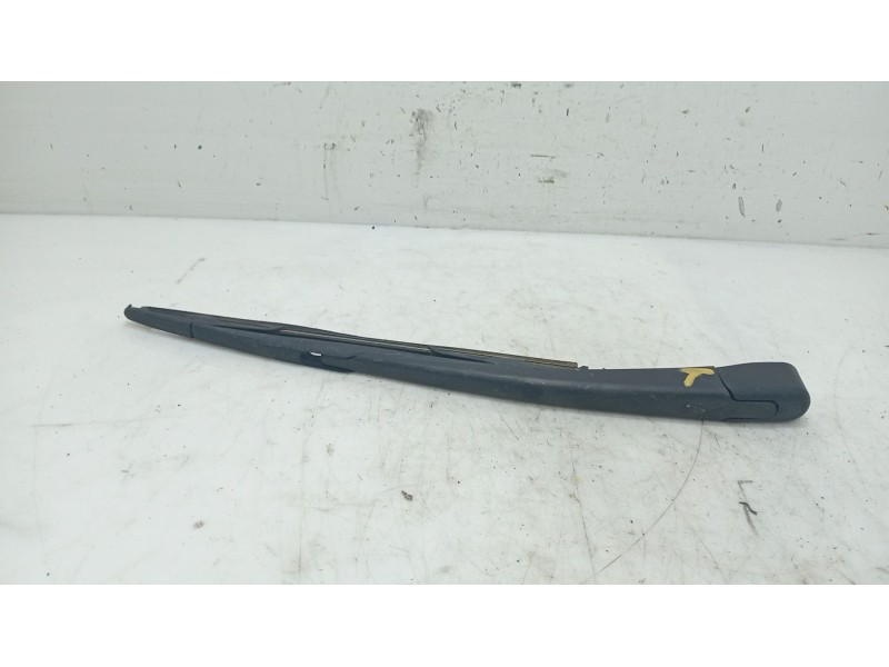 Recambio de brazo limpia trasero para mazda 3 (bk) 1.6 di turbo referencia OEM IAM   