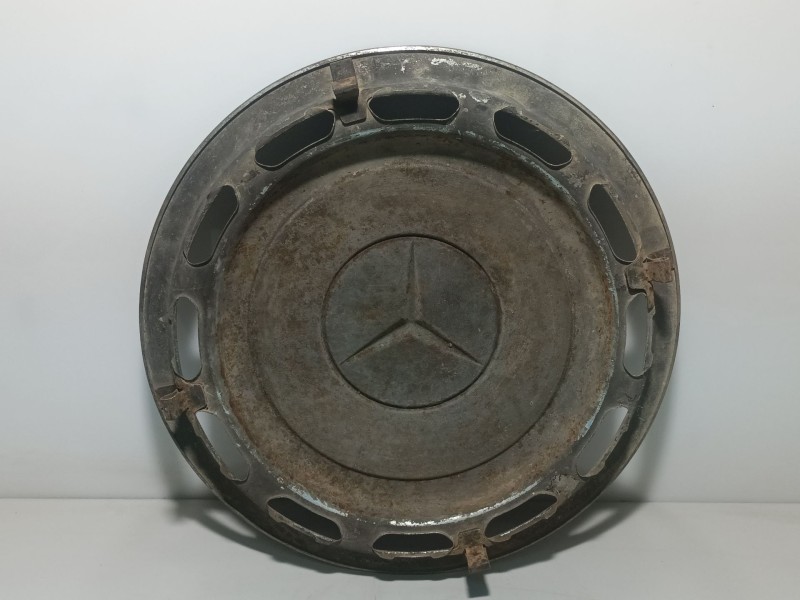 Recambio de tapacubos para mercedes-benz clase e (w114/w115) berlina referencia OEM IAM A1154010424  