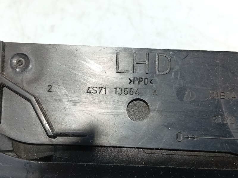 Recambio de moldura para ford mondeo iii sedán (b4y) 2.0 tdci referencia OEM IAM   