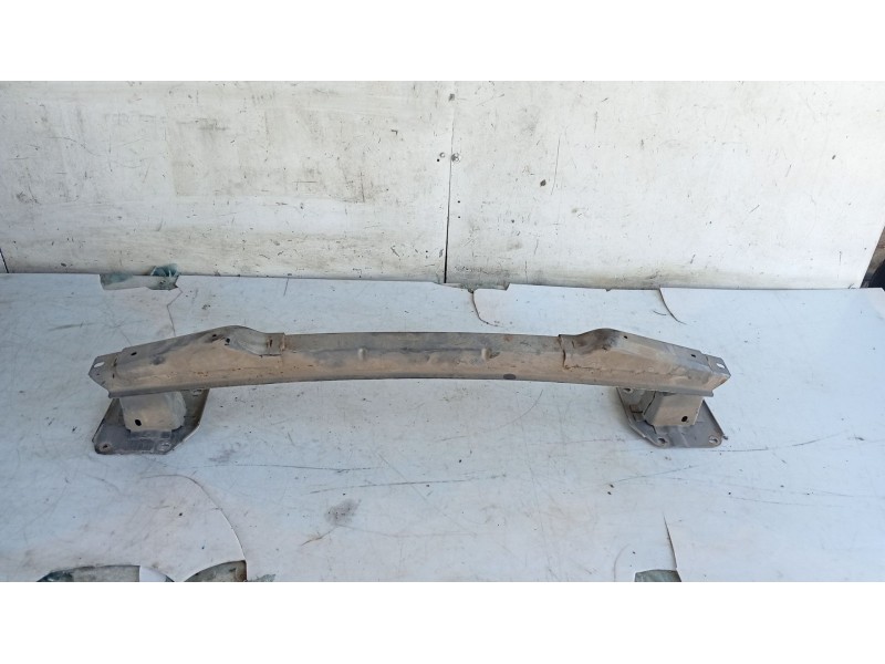 Recambio de refuerzo paragolpes delantero para mazda 3 (bk) 1.6 di turbo referencia OEM IAM   