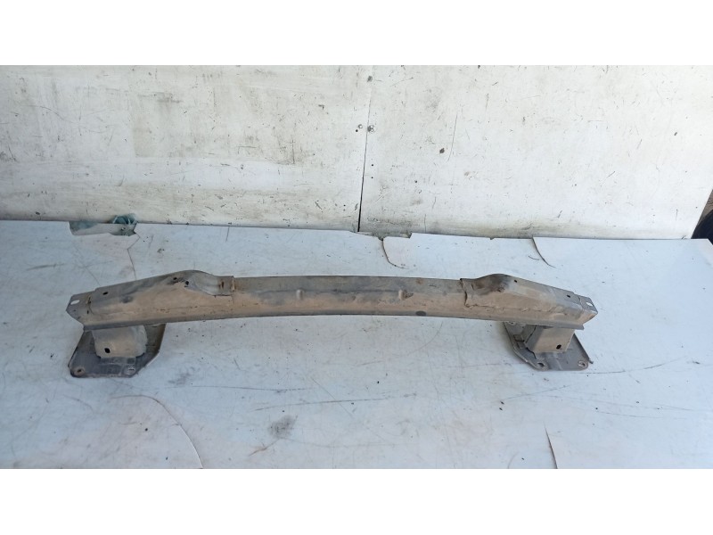Recambio de refuerzo paragolpes delantero para mazda 3 (bk) 1.6 di turbo referencia OEM IAM   