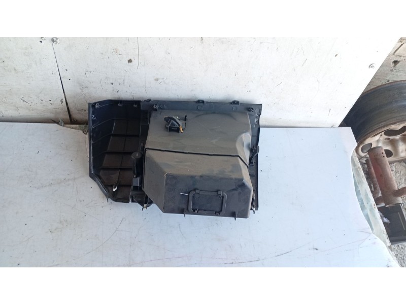 Recambio de guantera para mazda 3 (bk) 1.6 di turbo referencia OEM IAM   