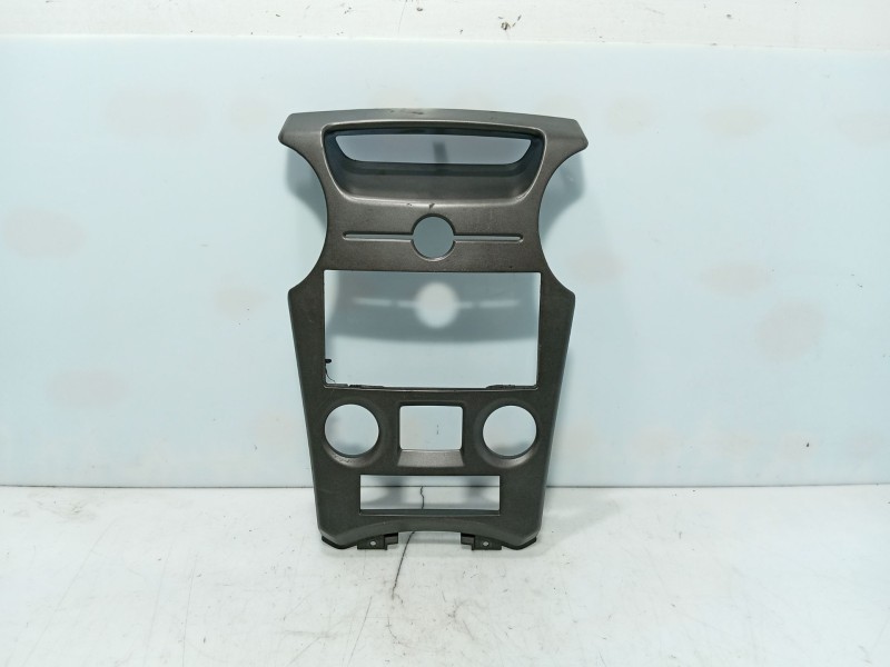 Recambio de moldura para kia carens iii monospace (un) 2.0 crdi 140 referencia OEM IAM   