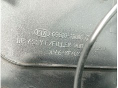 Recambio de tapa exterior combustible para kia carens iii monospace (un) 2.0 crdi 140 referencia OEM IAM    2