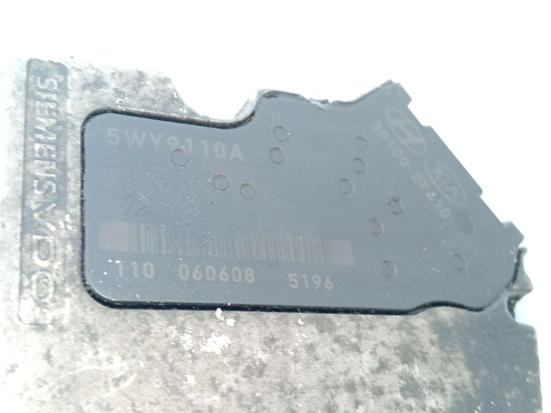 Recambio de caja mariposa para kia carens iii monospace (un) 2.0 crdi 140 referencia OEM IAM   
