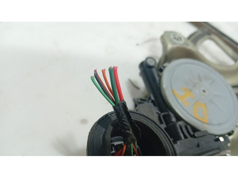Recambio de elevalunas delantero izquierdo para lexus is ii (_e2_) 220d (ale20) referencia OEM IAM 6980230260  