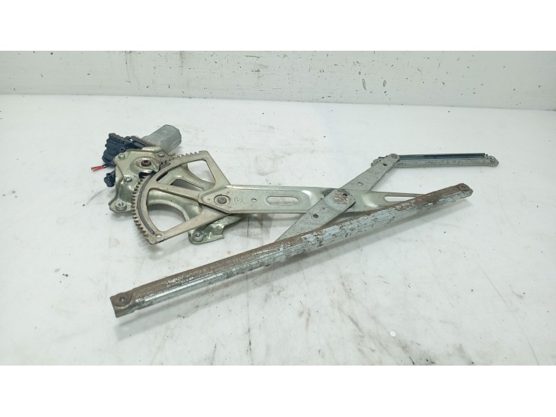 Recambio de elevalunas delantero izquierdo para lexus is ii (_e2_) 220d (ale20) referencia OEM IAM 6980230260  