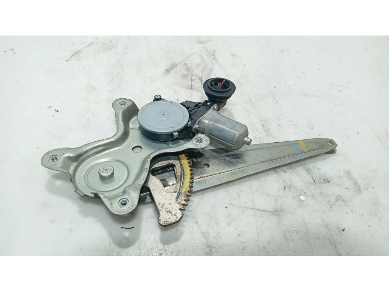 Recambio de elevalunas trasero izquierdo para lexus is ii (_e2_) 220d (ale20) referencia OEM IAM 6980422200  
