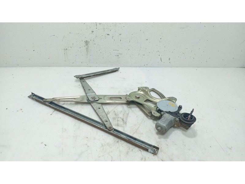 Recambio de elevalunas delantero derecho para lexus is ii (_e2_) 220d (ale20) referencia OEM IAM 6980130260  