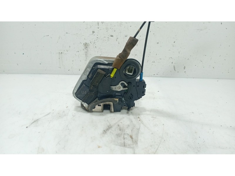 Recambio de cerradura puerta trasera izquierda para lexus is ii (_e2_) 220d (ale20) referencia OEM IAM 6906053040  