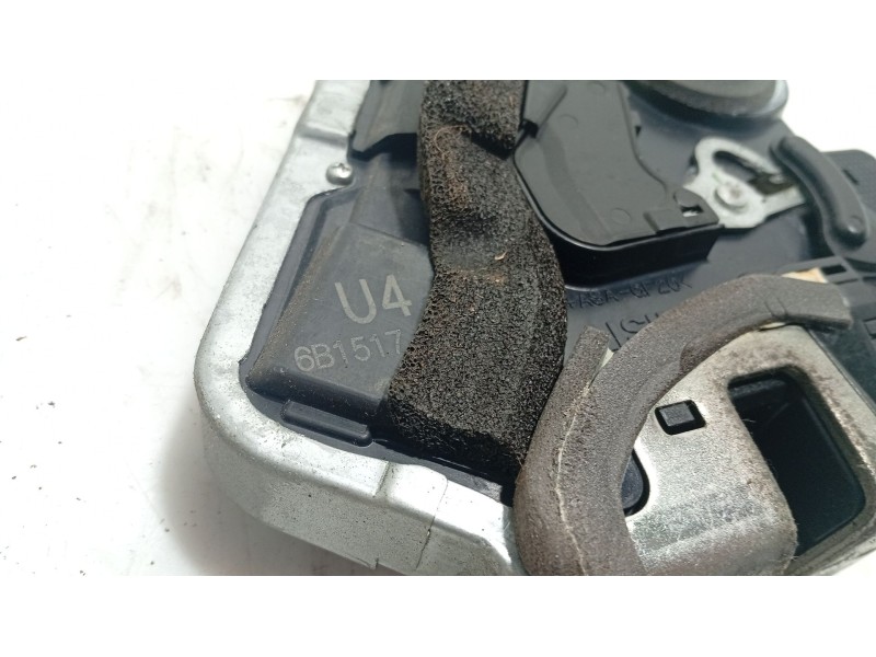 Recambio de cerradura puerta trasera izquierda para lexus is ii (_e2_) 220d (ale20) referencia OEM IAM 6906053040  
