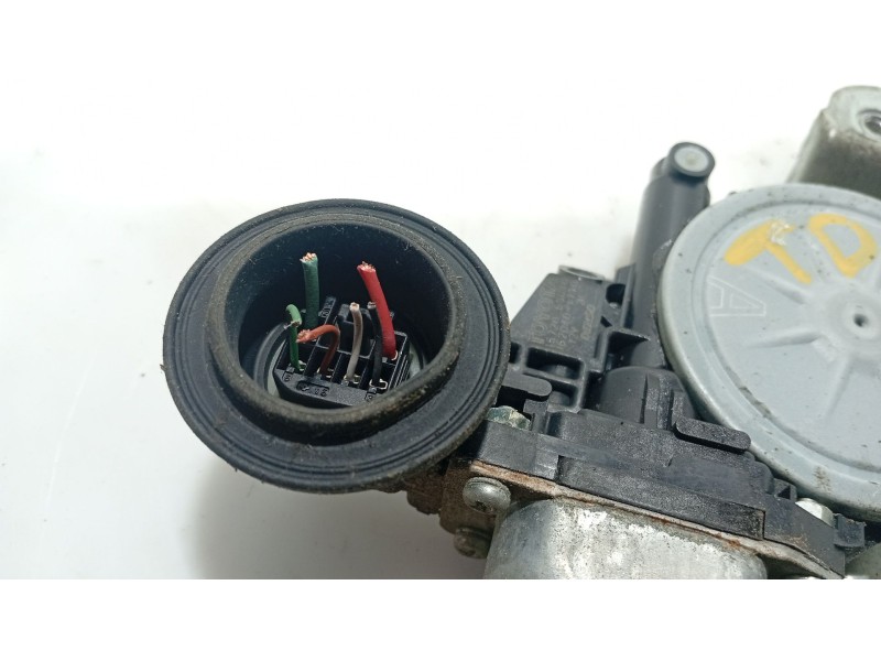 Recambio de elevalunas trasero derecho para lexus is ii (_e2_) 220d (ale20) referencia OEM IAM 6980322200  