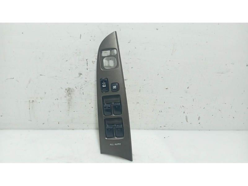 Recambio de mando elevalunas delantero izquierdo para lexus is ii (_e2_) 220d (ale20) referencia OEM IAM 8404053081  
