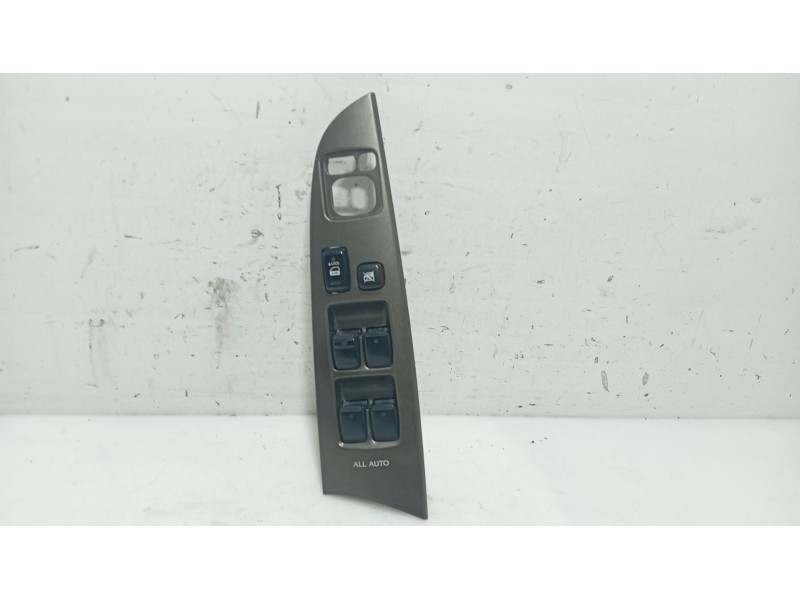 Recambio de mando elevalunas delantero izquierdo para lexus is ii (_e2_) 220d (ale20) referencia OEM IAM 8404053081  