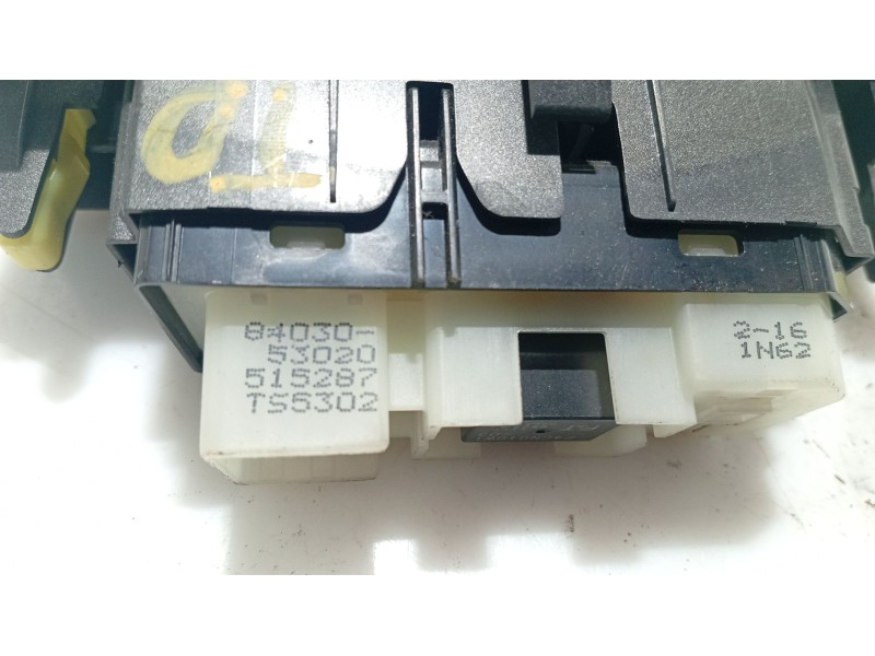 Recambio de mando elevalunas trasero derecho para lexus is ii (_e2_) 220d (ale20) referencia OEM IAM 8403053020  