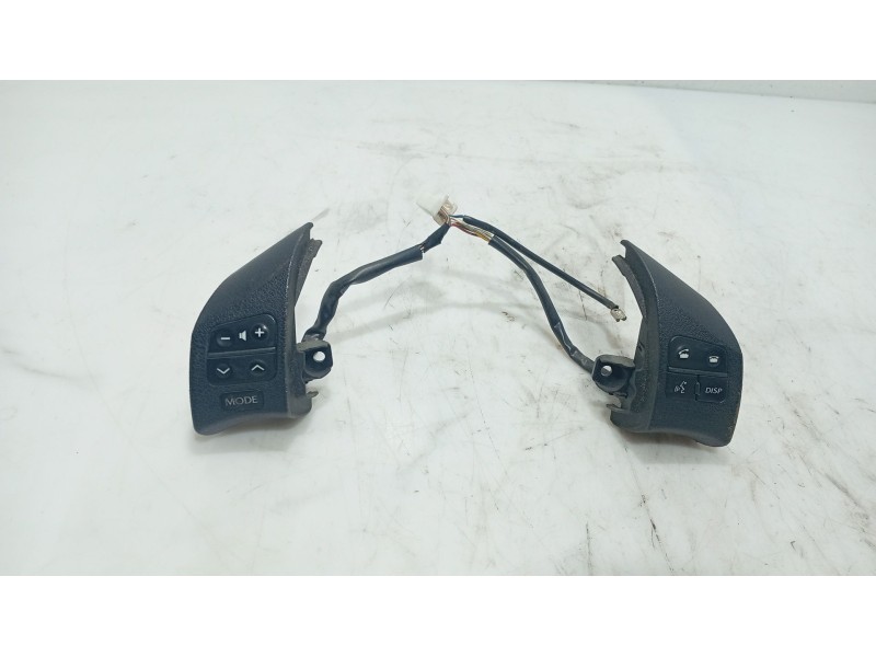 Recambio de mando volante para lexus is ii (_e2_) 220d (ale20) referencia OEM IAM   