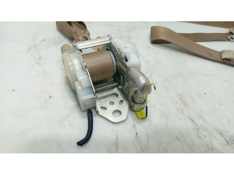 Recambio de cinturon seguridad delantero derecho para lexus is ii (_e2_) 220d (ale20) referencia OEM IAM 7321053140C2  