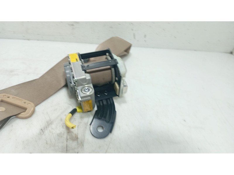 Recambio de cinturon seguridad trasero izquierdo para lexus is ii (_e2_) 220d (ale20) referencia OEM IAM 7337053010C2  