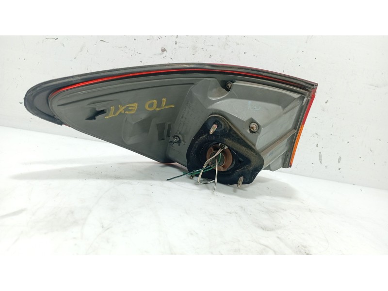 Recambio de piloto trasero derecho para lexus is ii (_e2_) 220d (ale20) referencia OEM IAM 8155353160  