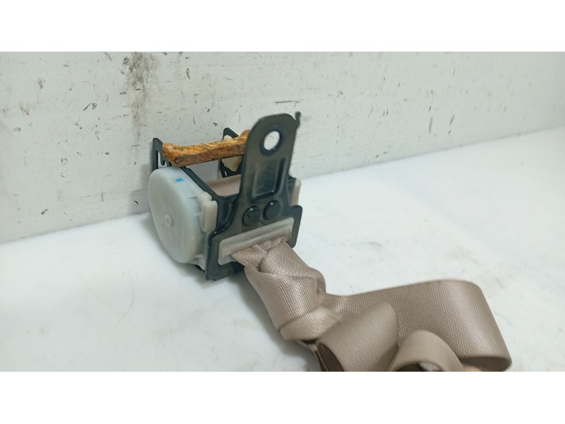 Recambio de cinturon seguridad trasero central para lexus is ii (_e2_) 220d (ale20) referencia OEM IAM 7347053050C2  