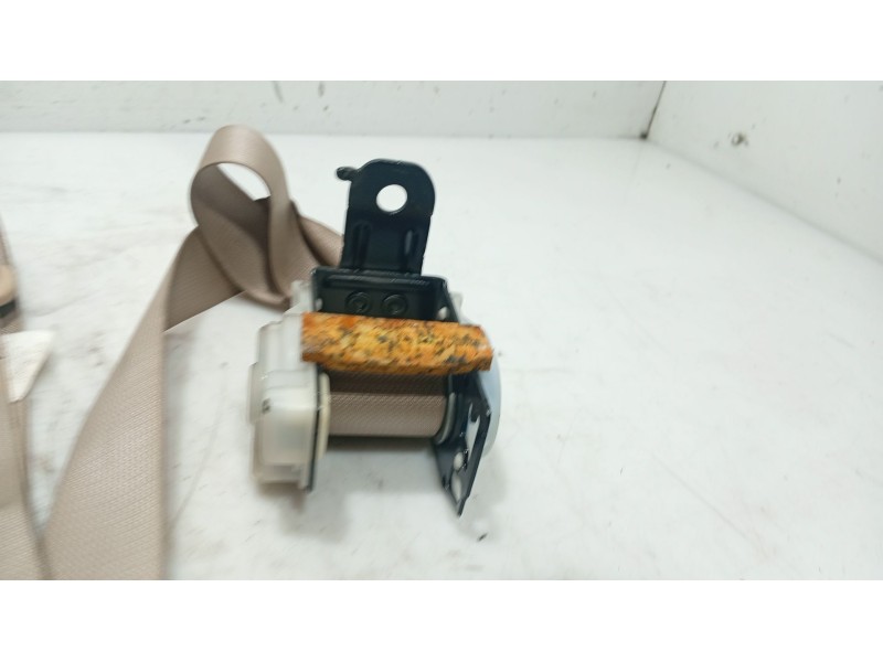 Recambio de cinturon seguridad trasero central para lexus is ii (_e2_) 220d (ale20) referencia OEM IAM 7347053050C2  