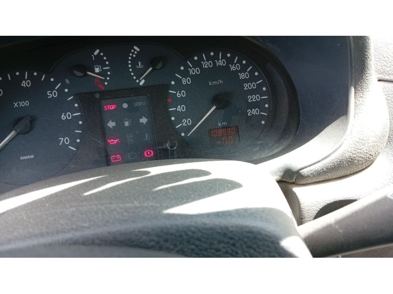 renault clio ii (bb_, cb_) del año 2001