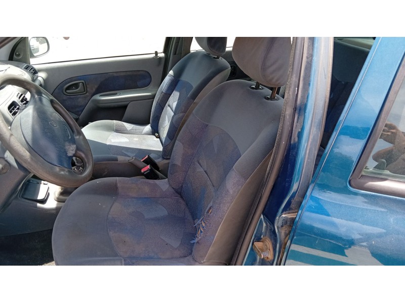 renault clio ii (bb_, cb_) del año 2001
