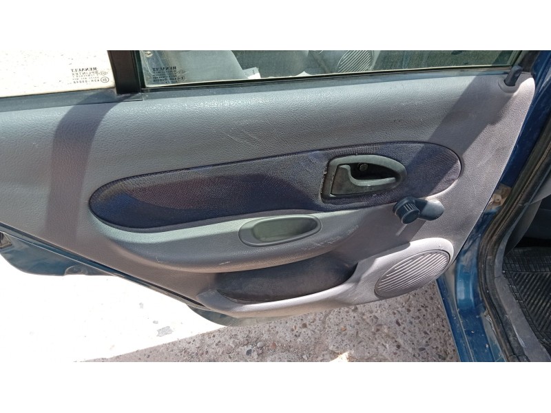 renault clio ii (bb_, cb_) del año 2001