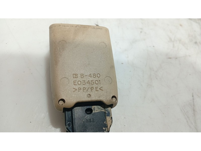 Recambio de anclaje cinturon delantero derecho para lexus is ii (_e2_) 220d (ale20) referencia OEM IAM   