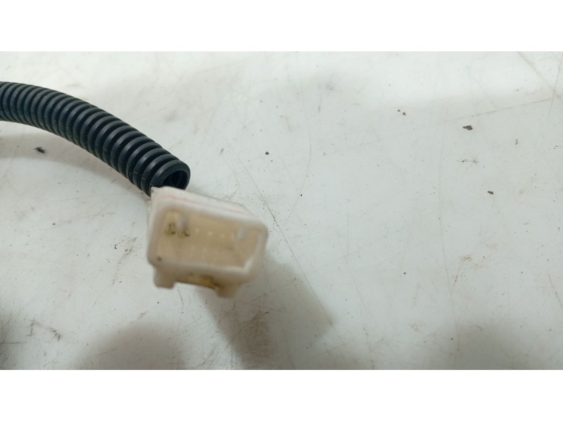 Recambio de anclaje cinturon delantero izquierdo para lexus is ii (_e2_) 220d (ale20) referencia OEM IAM   