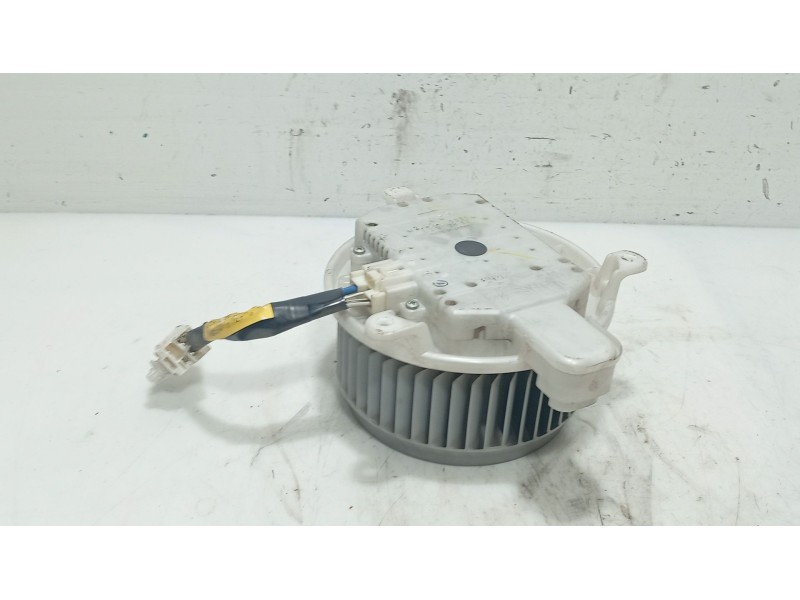 Recambio de ventilador calefaccion para lexus is ii (_e2_) 220d (ale20) referencia OEM IAM 8710330451  