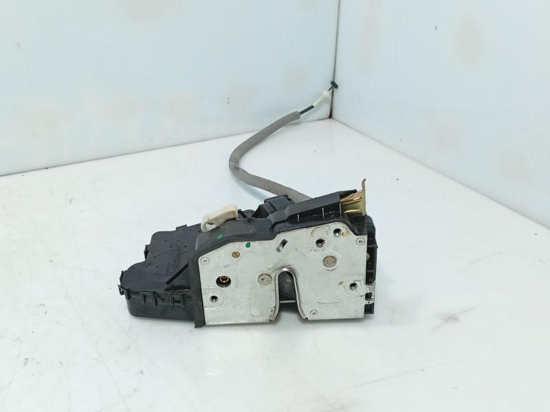 Recambio de cerradura puerta trasera derecha para bmw 3 (e46) 320 d referencia OEM IAM   