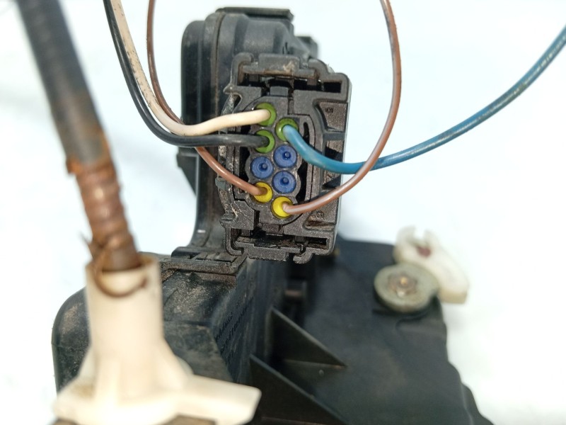 Recambio de cerradura puerta trasera izquierda para bmw 3 (e46) 320 d referencia OEM IAM   