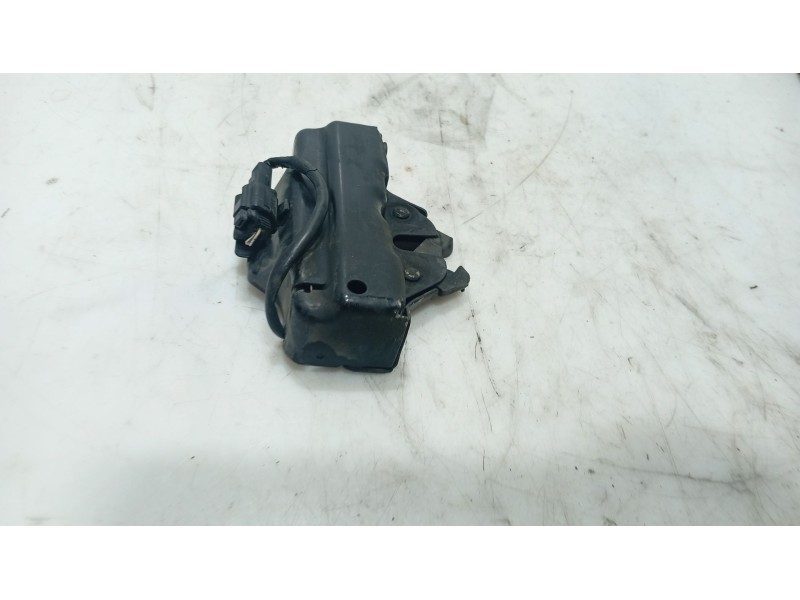 Recambio de cerradura capot para lexus is ii (_e2_) 220d (ale20) referencia OEM IAM 5351053061  