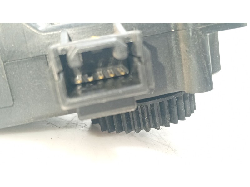 Recambio de modulo electronico para lexus is ii (_e2_) 220d (ale20) referencia OEM IAM   