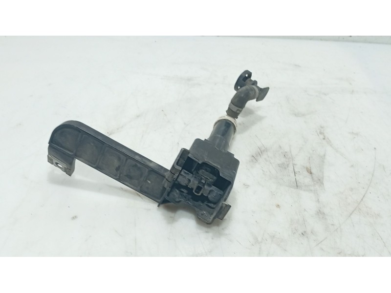 Recambio de eyector lavaparab para lexus is ii (_e2_) 220d (ale20) referencia OEM IAM   