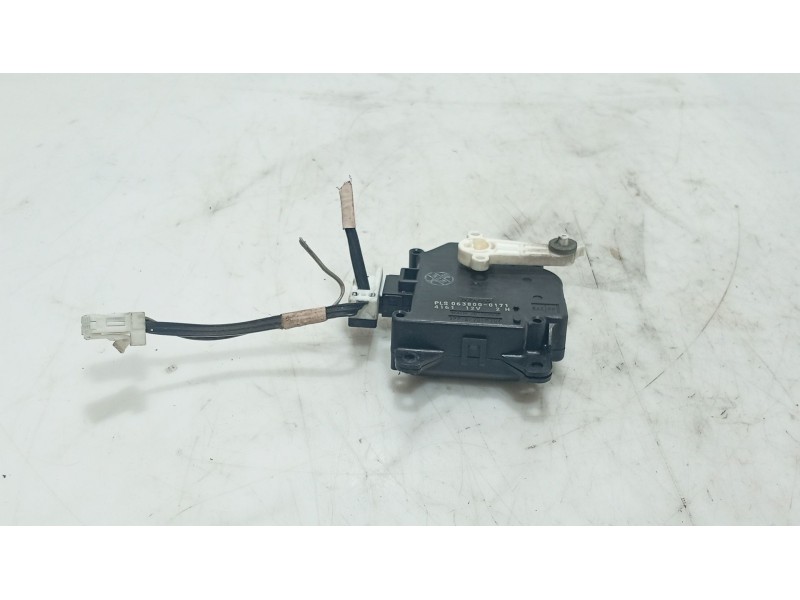Recambio de modulo electronico para lexus is ii (_e2_) 220d (ale20) referencia OEM IAM   