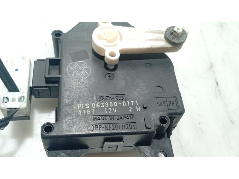 Recambio de modulo electronico para lexus is ii (_e2_) 220d (ale20) referencia OEM IAM   