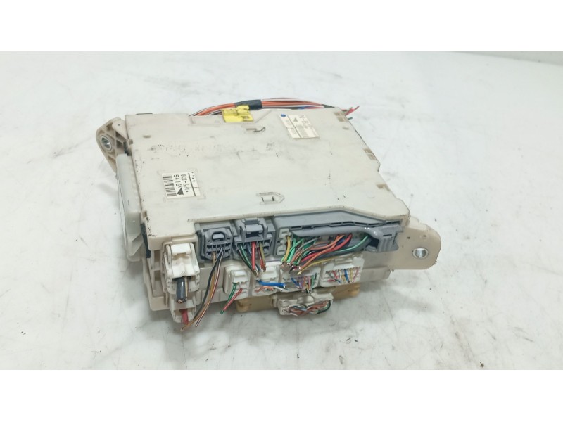 Recambio de caja reles / fusibles para lexus is ii (_e2_) 220d (ale20) referencia OEM IAM   