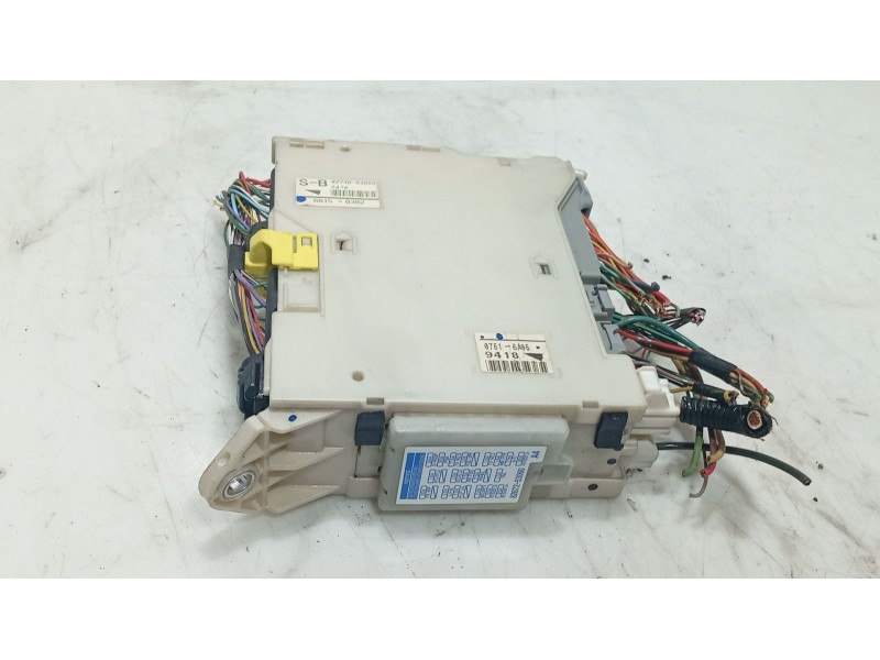 Recambio de caja reles / fusibles para lexus is ii (_e2_) 220d (ale20) referencia OEM IAM   