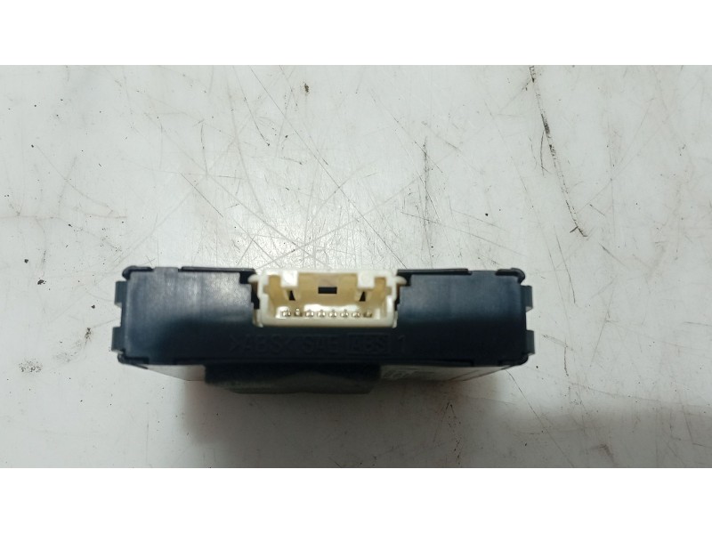 Recambio de modulo electronico para lexus is ii (_e2_) 220d (ale20) referencia OEM IAM   
