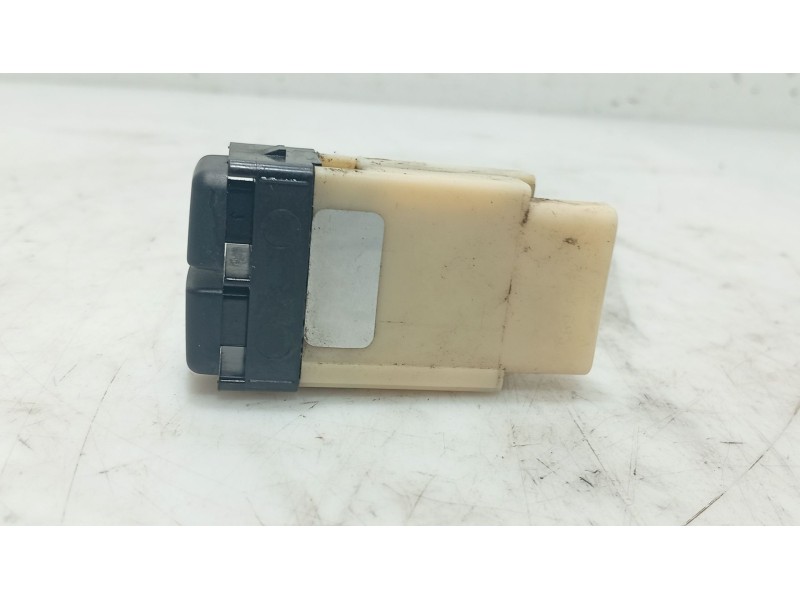 Recambio de interruptor para lexus is ii (_e2_) 220d (ale20) referencia OEM IAM   