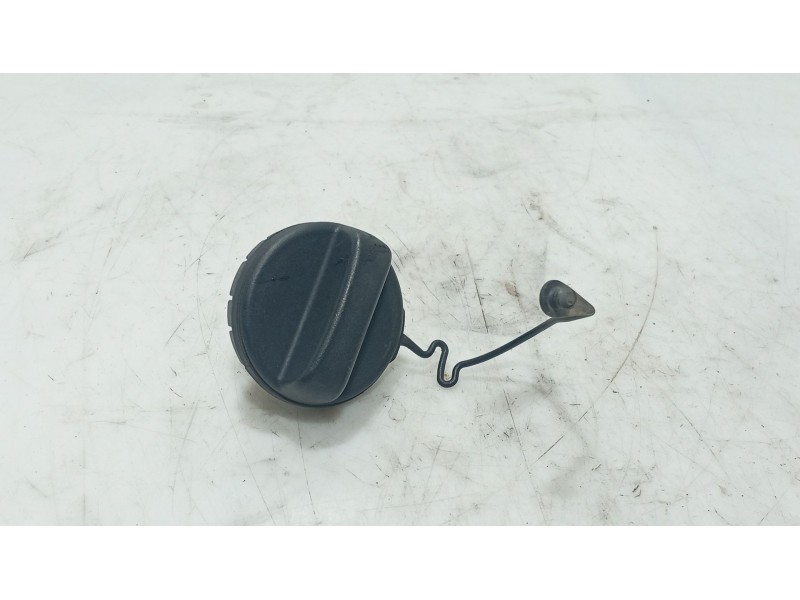 Recambio de tapon combustible para lexus is ii (_e2_) 220d (ale20) referencia OEM IAM 7730052030  