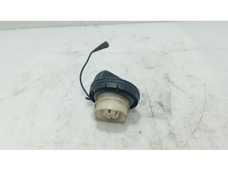 Recambio de tapon combustible para lexus is ii (_e2_) 220d (ale20) referencia OEM IAM 7730052030  