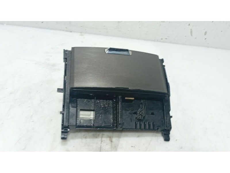 Recambio de moldura para lexus is ii (_e2_) 220d (ale20) referencia OEM IAM   