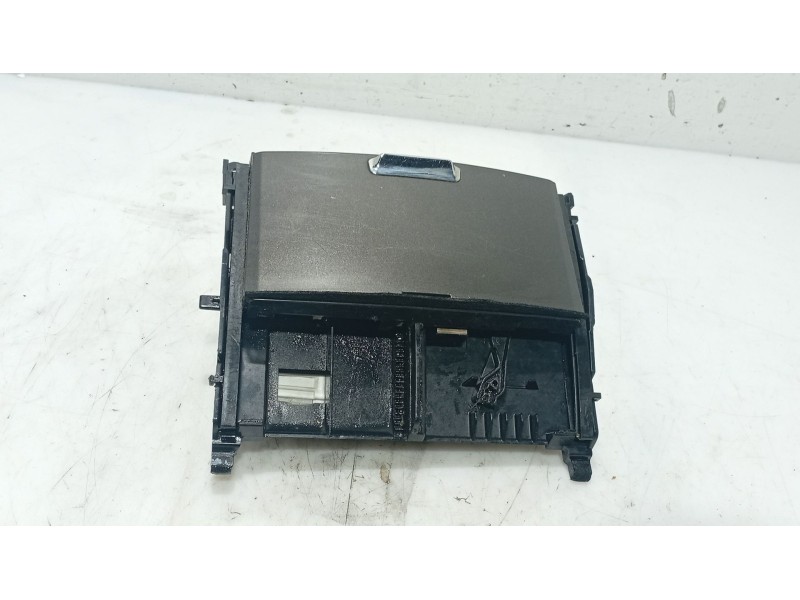 Recambio de moldura para lexus is ii (_e2_) 220d (ale20) referencia OEM IAM   